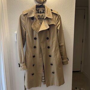 Burberry sandringham trench coat
